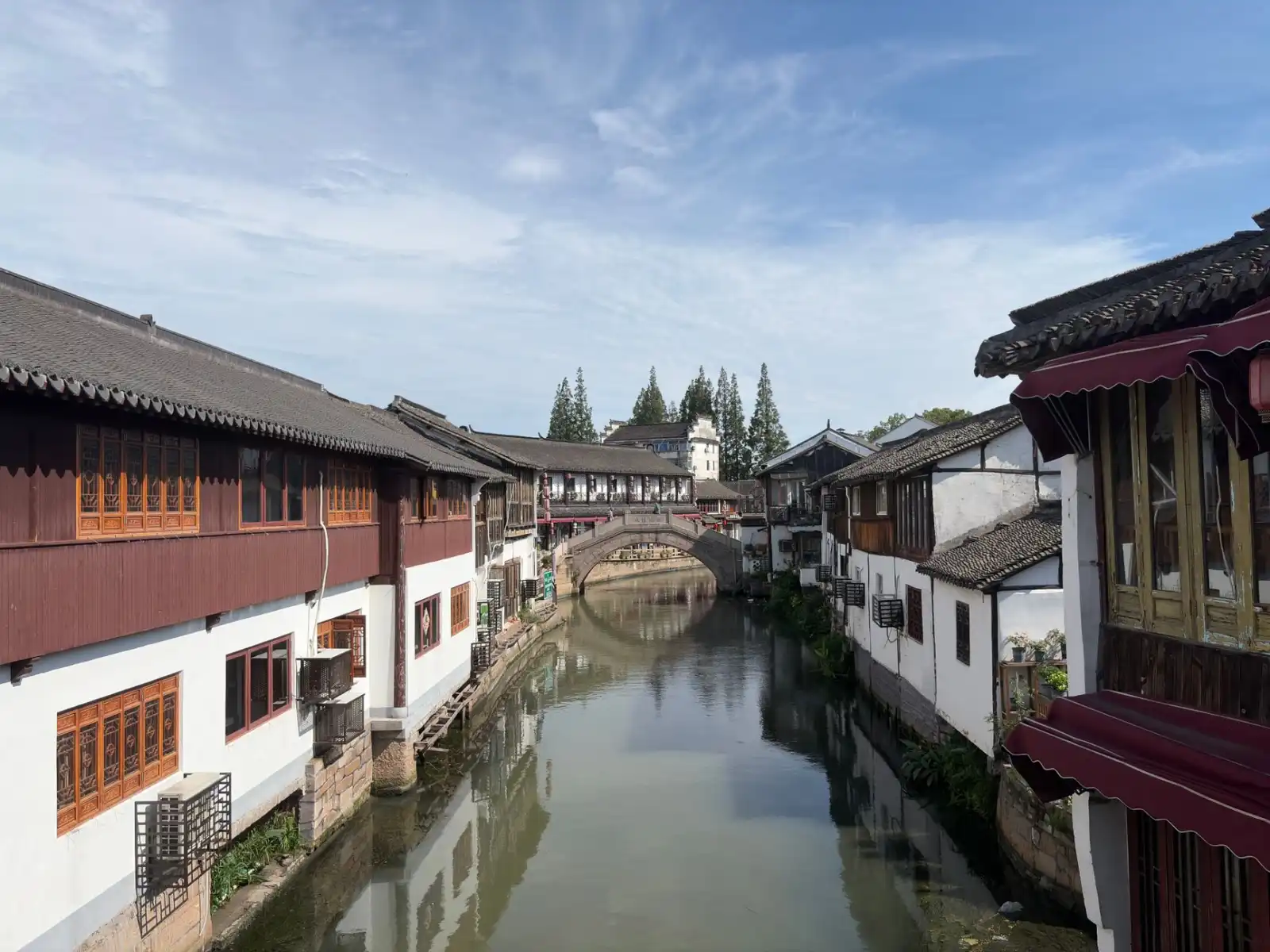 上海电商包装材料采购趋势：气泡膜与封箱胶带如何选型更降本